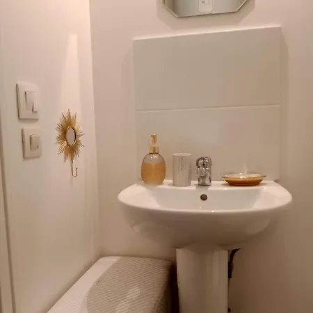 Joli דירה קלישי